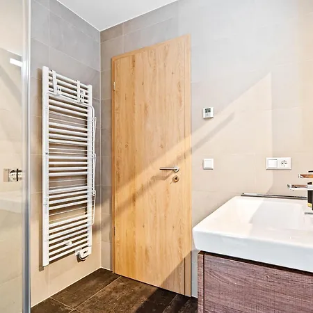 Stylish Near Eu Institutions شقة