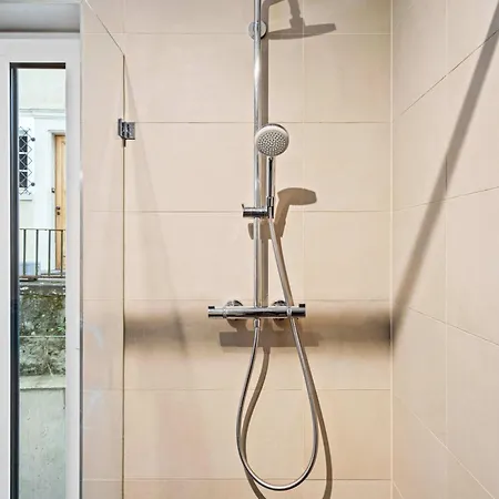 Elegant Comfort Modern In Limpertsberg Apartment *
