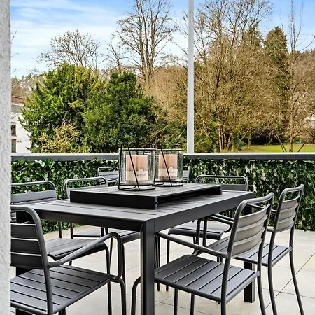 Stylish Near Eu Institutions شقة