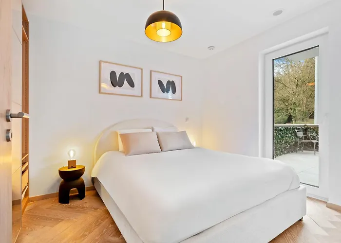 Stylish Near Eu Institutions Apartament *