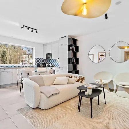 Elegant Comfort Modern In Limpertsberg *